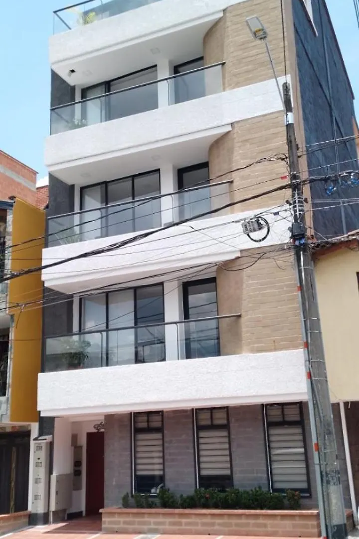 Medellin- Cerca Al Poblado - 301 contacts