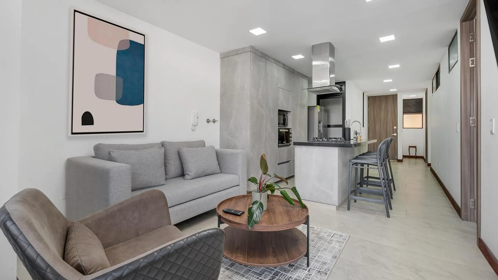Apartament Medellin- Cerca Al Poblado - 301