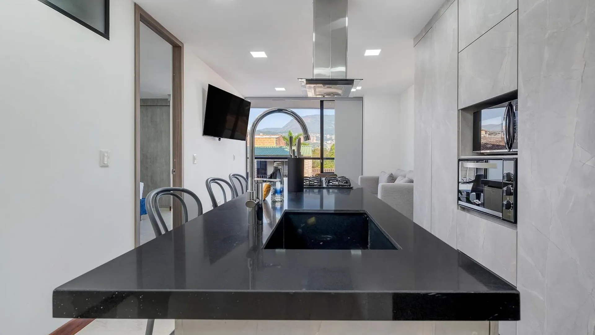 Apartament Medellin- Cerca Al Poblado - 301