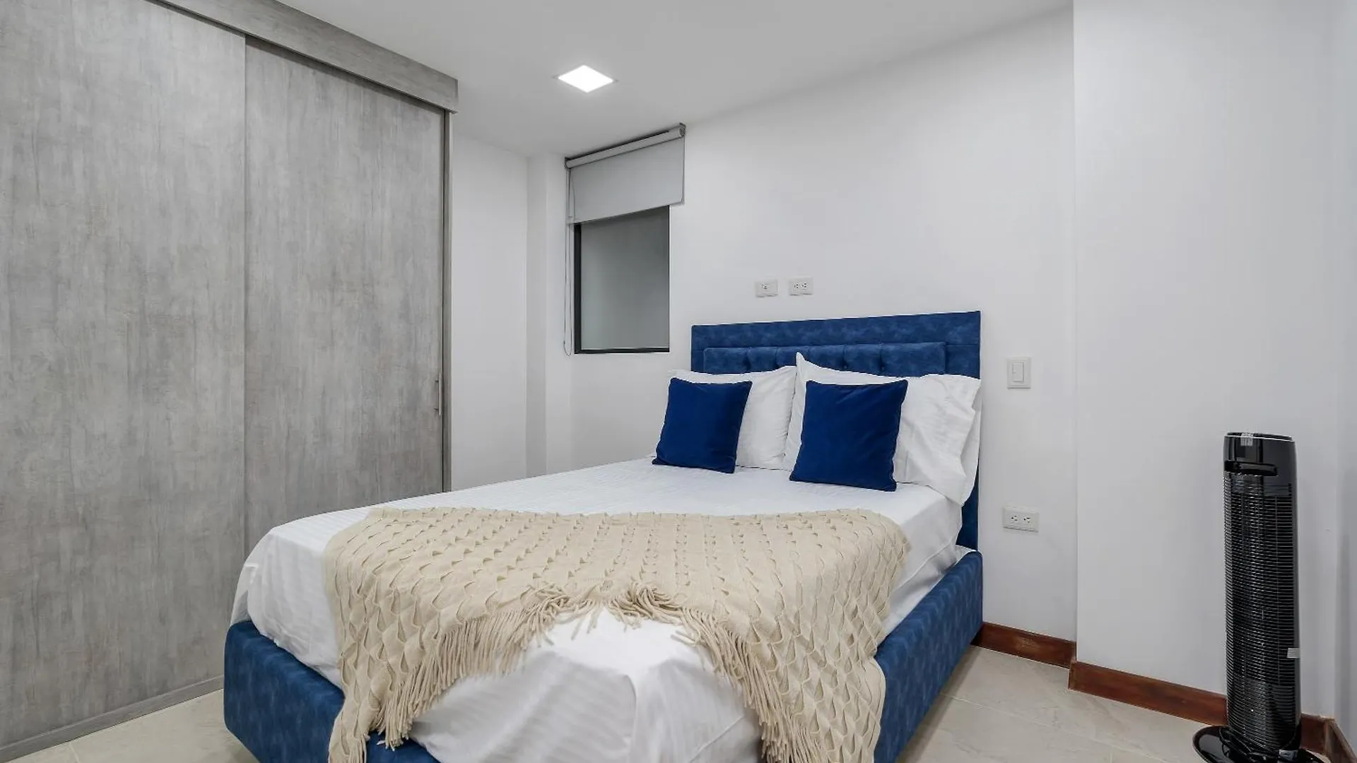 Apartament Medellin- Cerca Al Poblado - 301